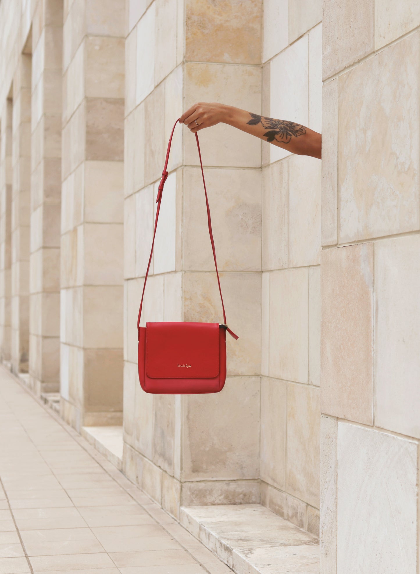 Bolsa Gili roja